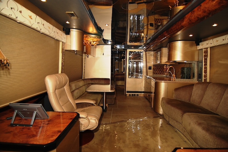 2009 Prevost Vantare H3-45 For Sale