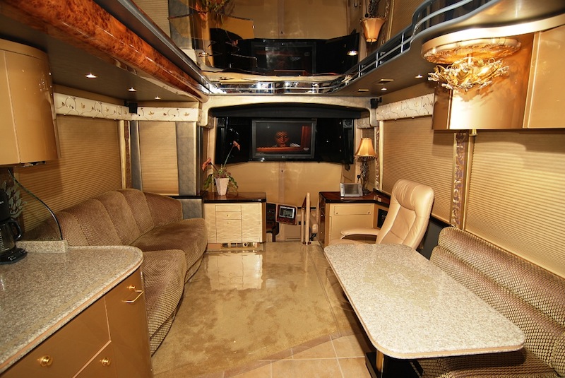 2009 Prevost Vantare H3-45 For Sale