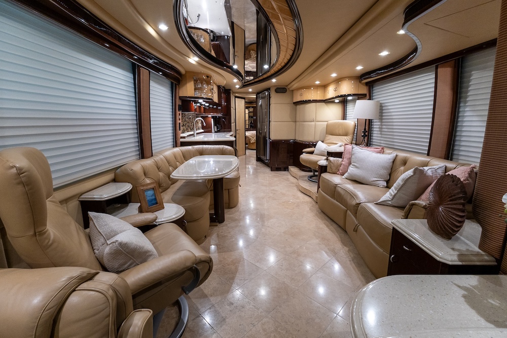 2010 Prevost Liberty H3-45 For Sale
