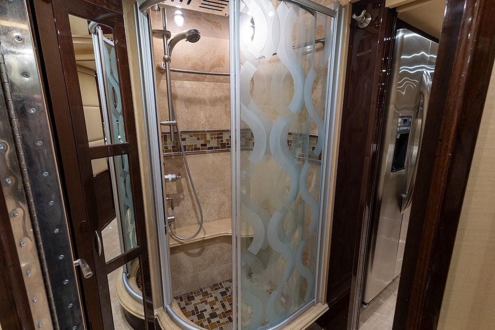 2010 Prevost Liberty H3-45 For Sale