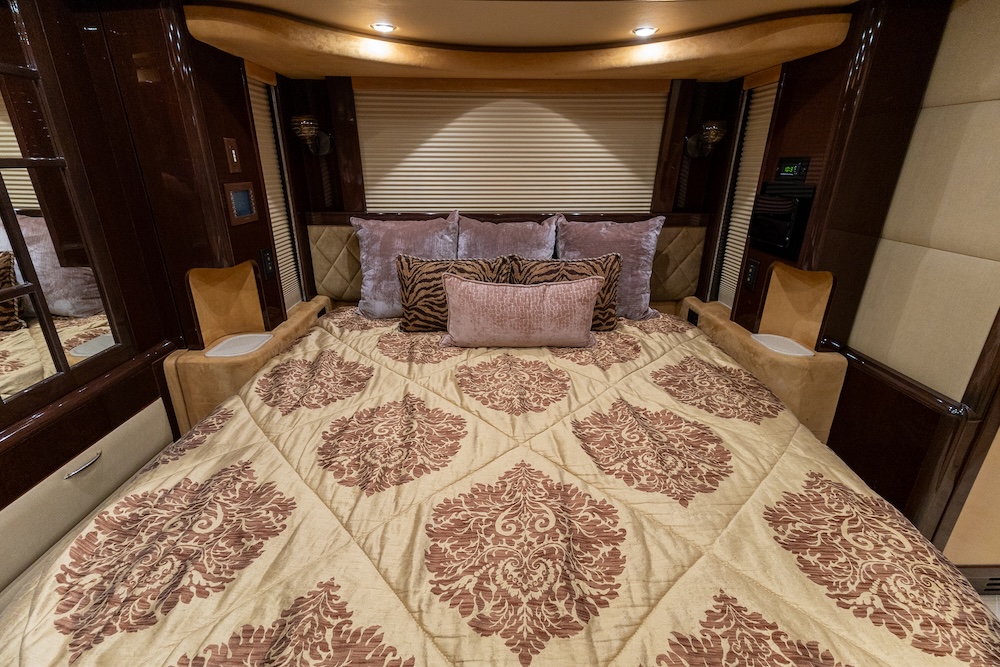 2010 Prevost Liberty H3-45 For Sale