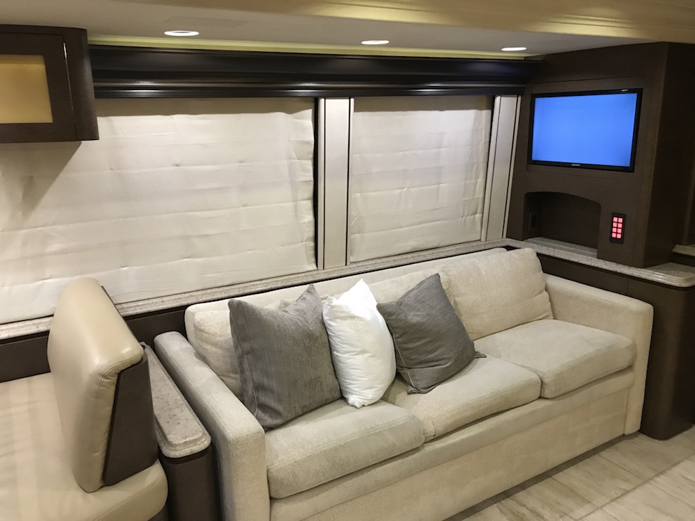 2011 Prevost Marathon H3-45 For Sale