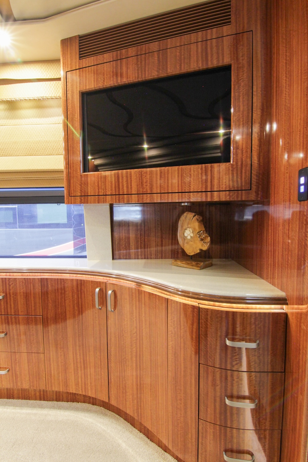 2010 Prevost Marathon H3-45 For Sale