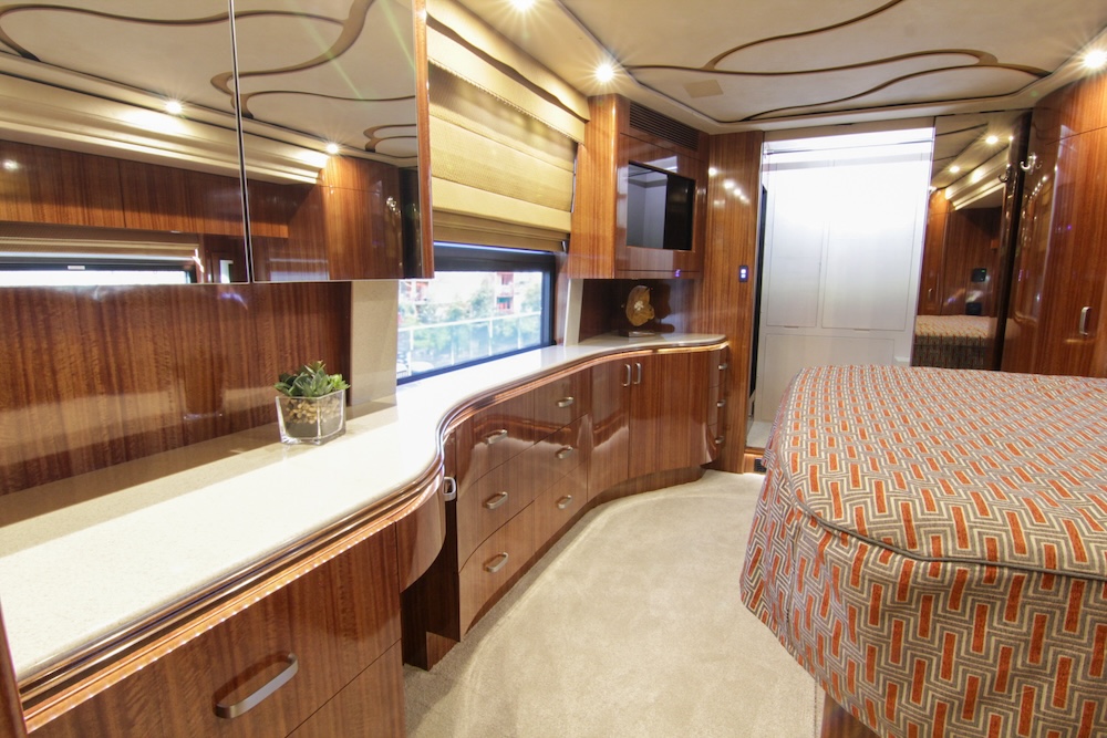 2010 Prevost Marathon H3-45 For Sale