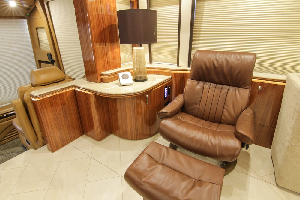 2010 Prevost Marathon H3-45 For Sale