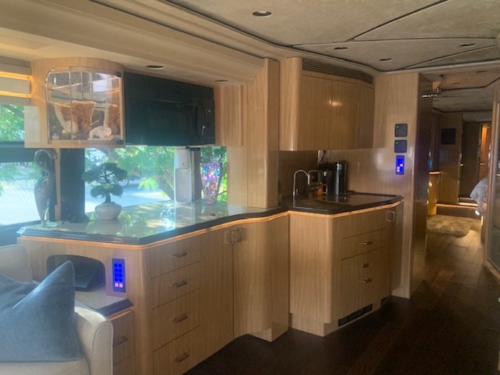 2010 Prevost Marathon XLII For Sale