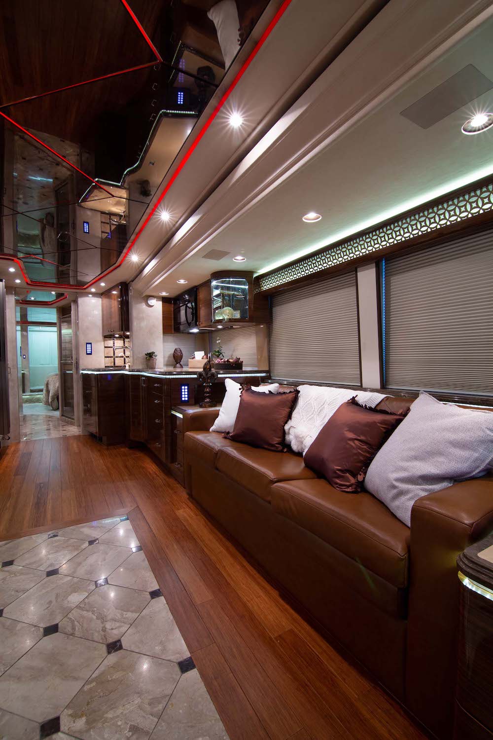 2010 Prevost Marathon XLII For Sale