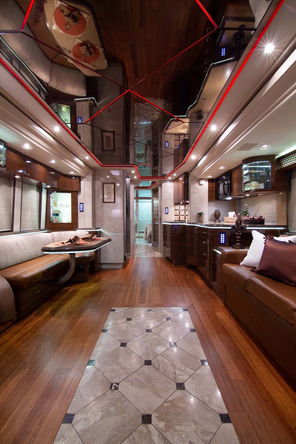 2010 Prevost Marathon XLII For Sale