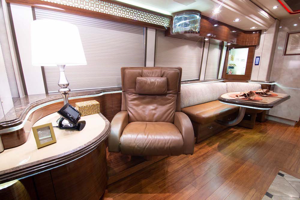 2010 Prevost Marathon XLII For Sale