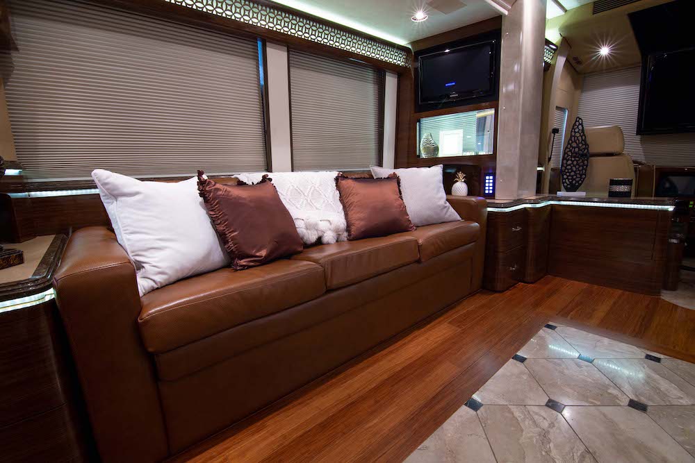 2010 Prevost Marathon XLII For Sale