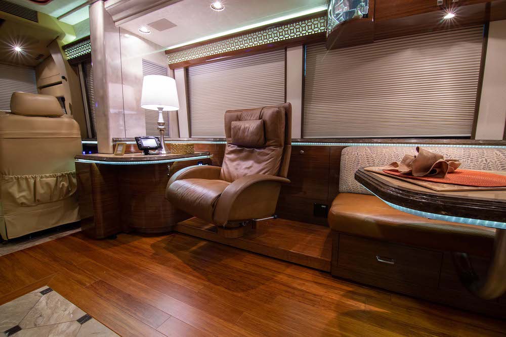 2010 Prevost Marathon XLII For Sale