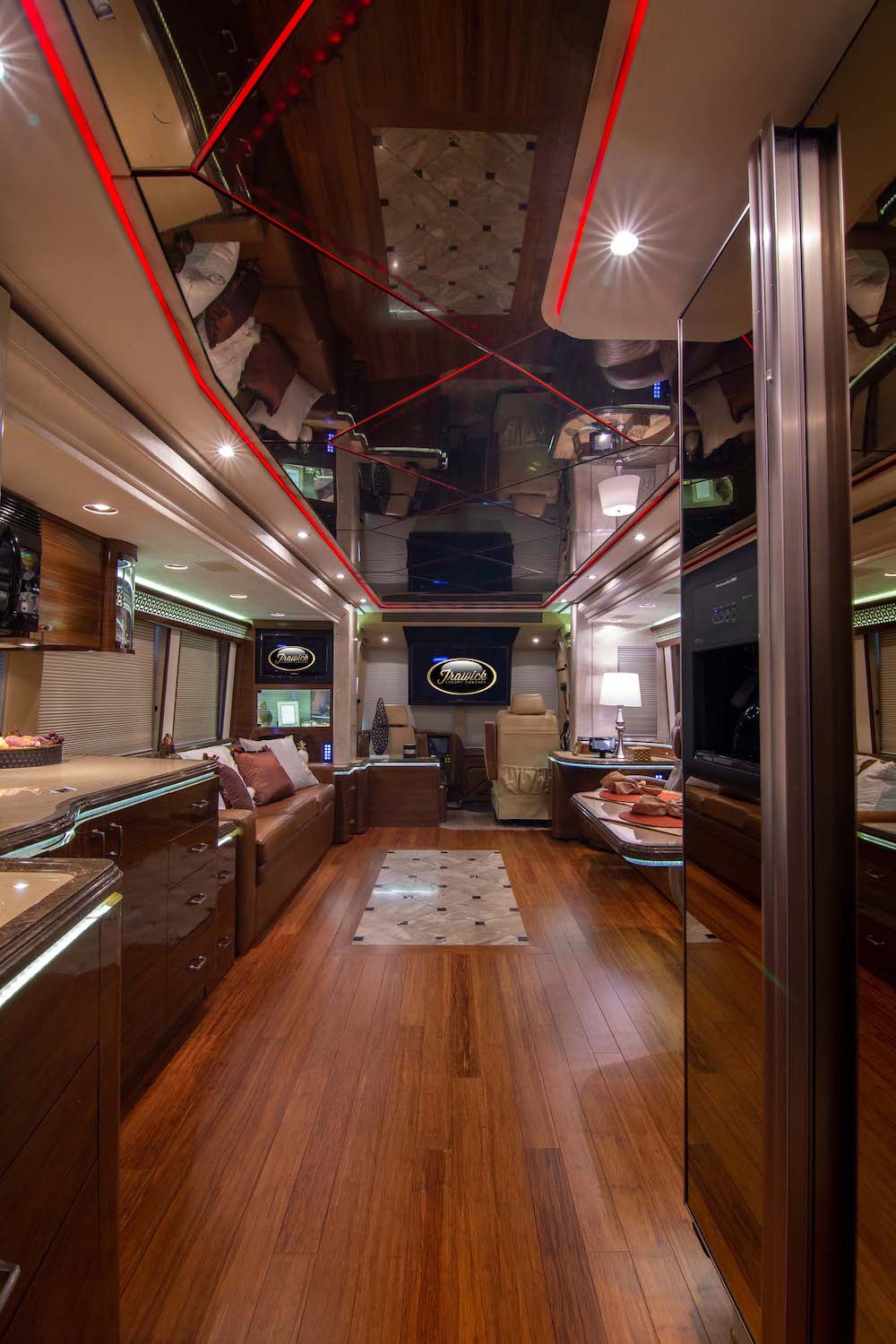 2010 Prevost Marathon XLII For Sale