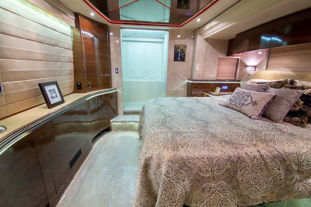 2010 Prevost Marathon XLII For Sale