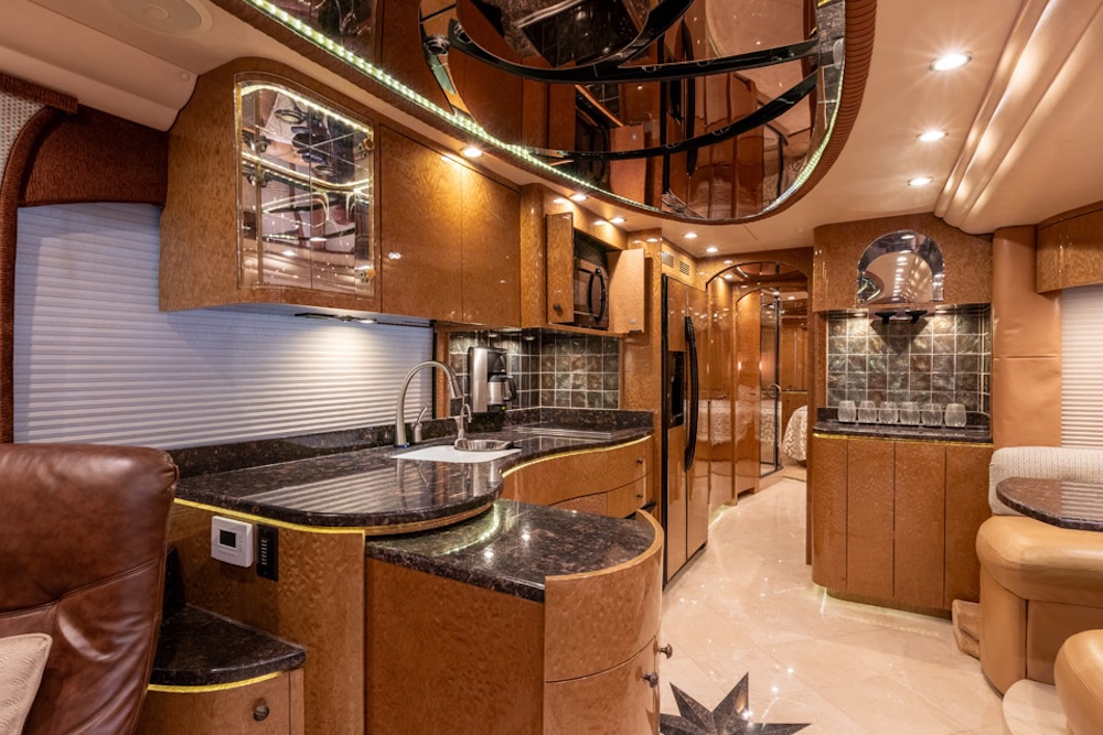 2010 Prevost Millennium H3-45 For Sale