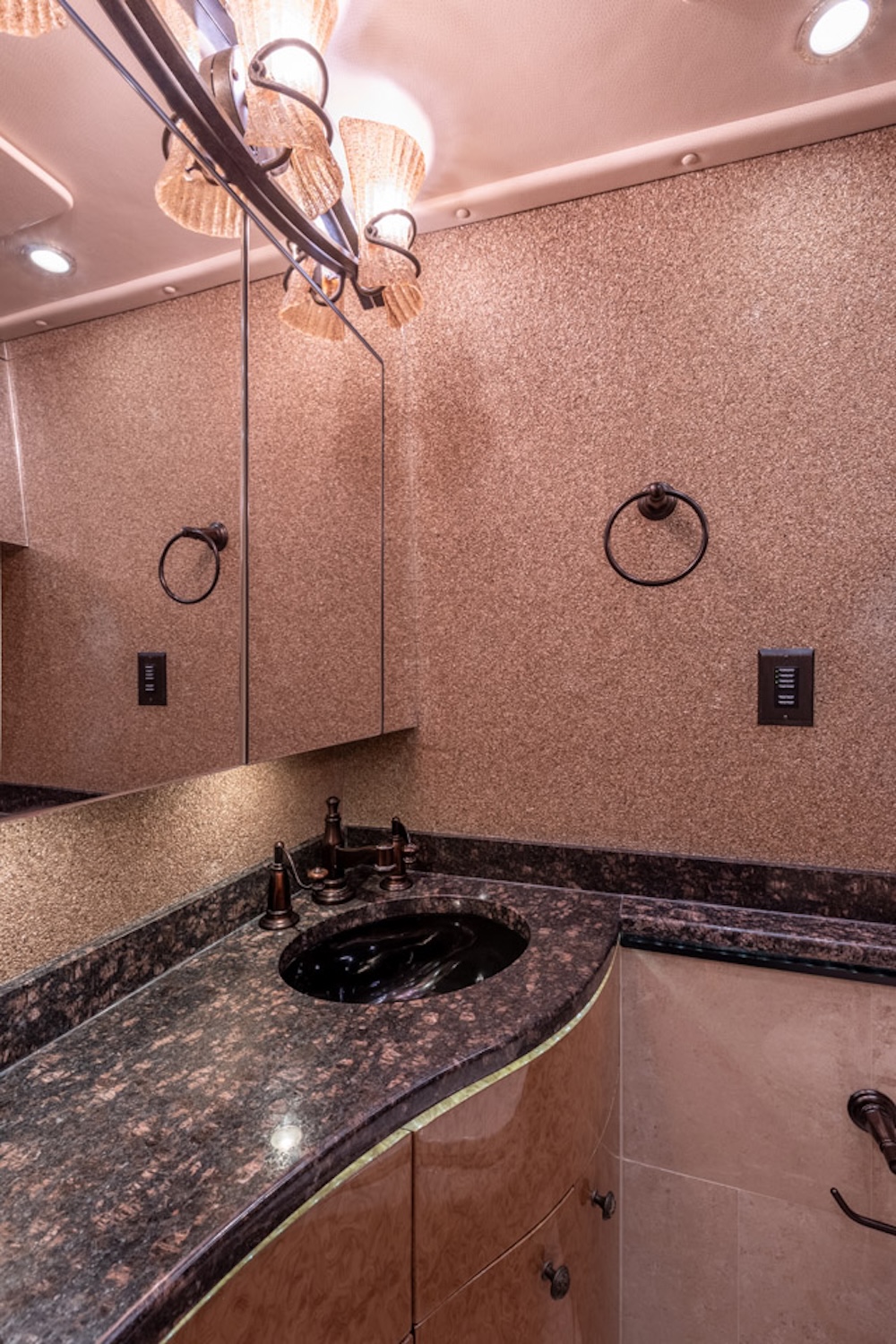 2010 Prevost Millennium H3-45 For Sale
