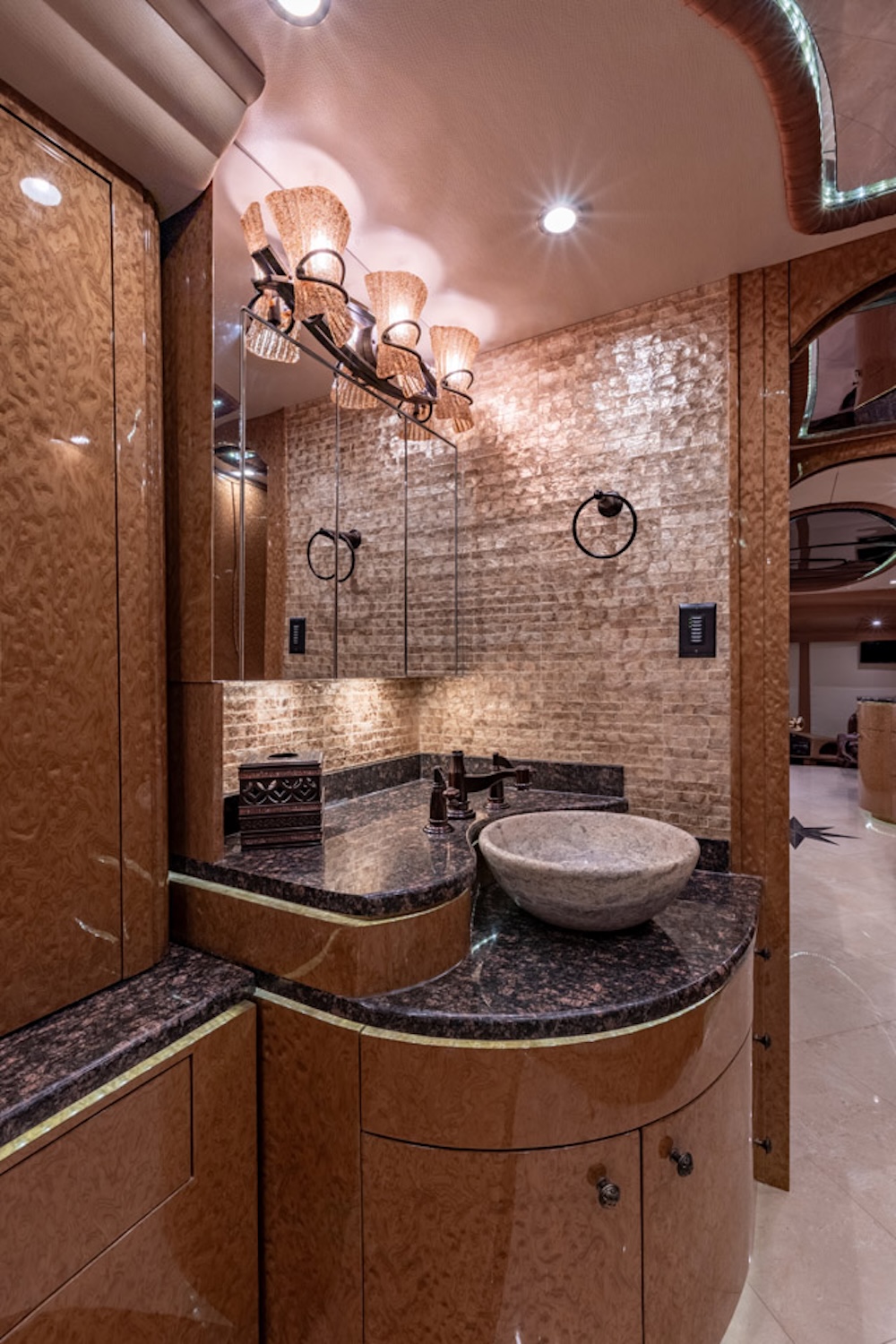 2010 Prevost Millennium H3-45 For Sale