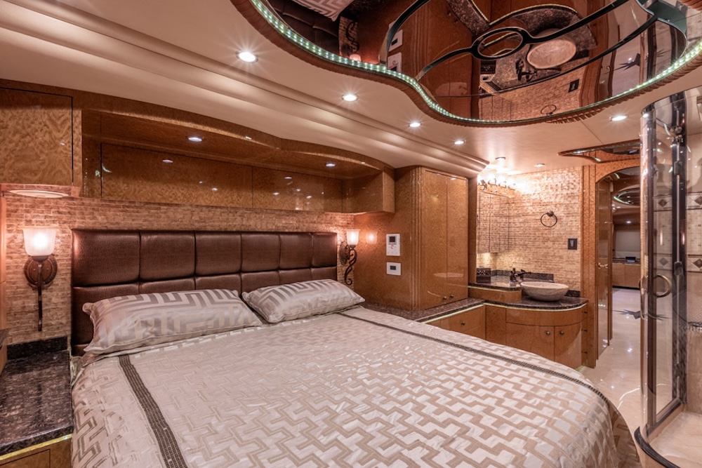 2010 Prevost Millennium H3-45 For Sale