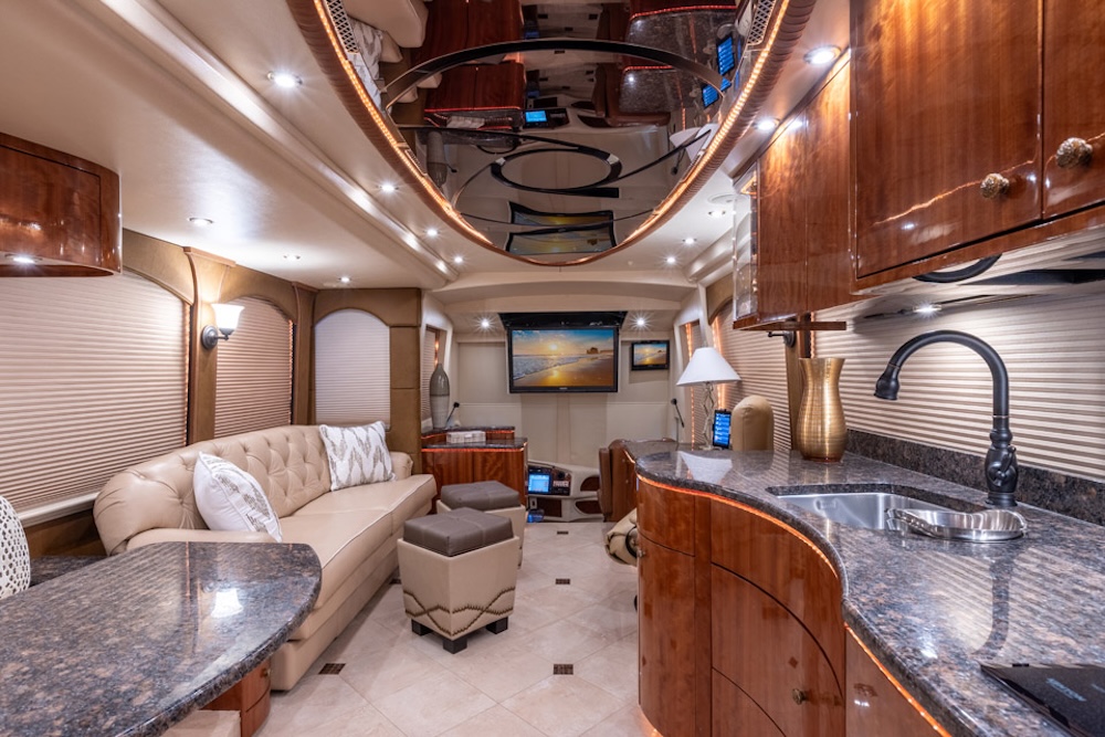 2010 Prevost Millennium H3-45 For Sale