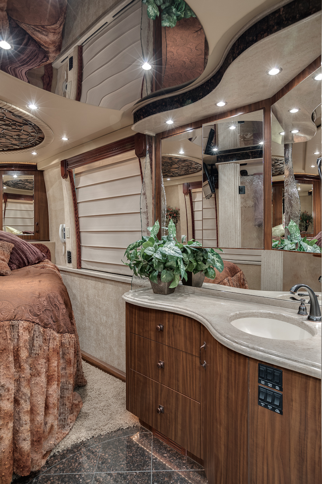 2010 Prevost XLII For Sale