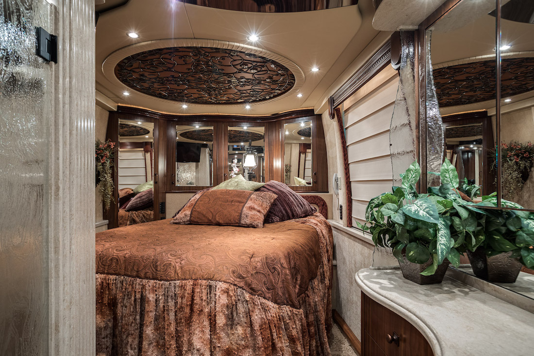 2010 Prevost XLII For Sale