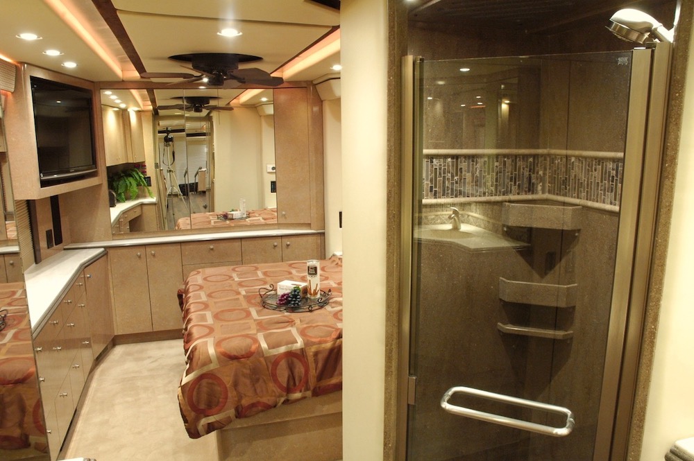 2011 Prevost  H3-45 For Sale