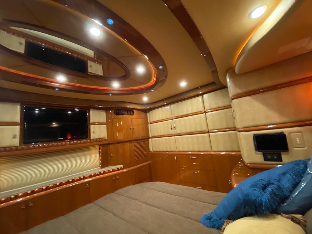 2011 Prevost Liberty H3-45 For Sale