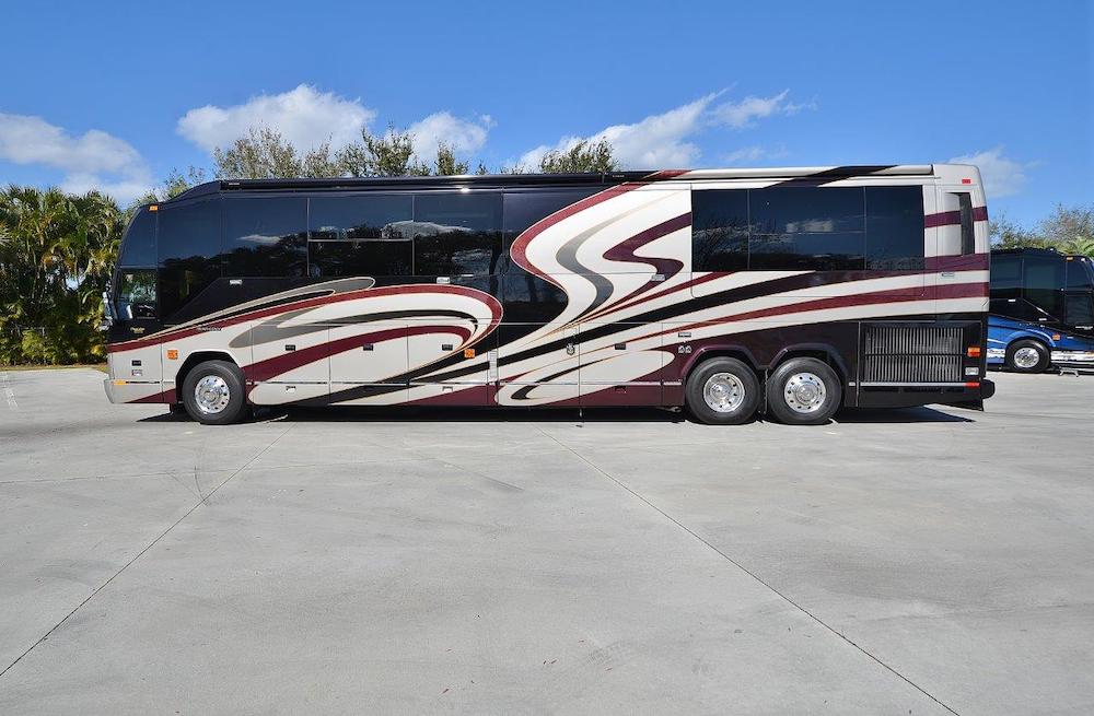 2011 Prevost Liberty H3-45 For Sale