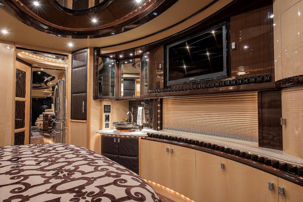 2011 Prevost Liberty H3-45 For Sale