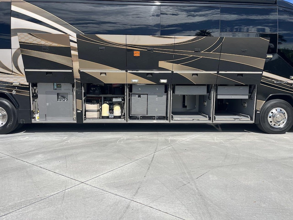 2011 Prevost Liberty H3-45 For Sale