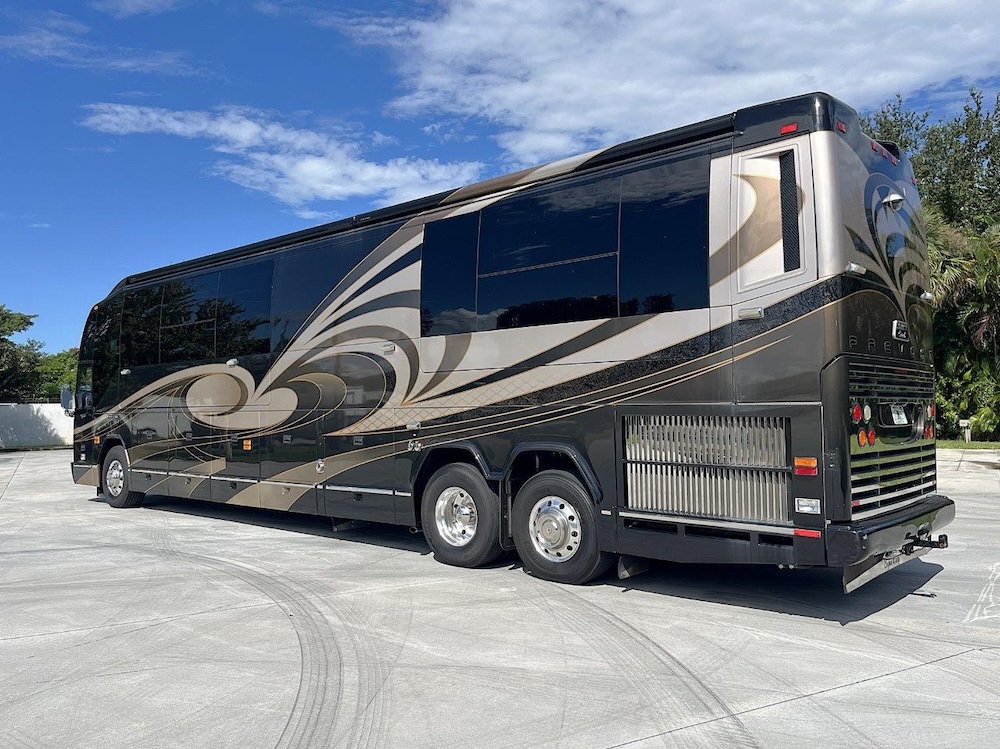 2011 Prevost Liberty H3-45 For Sale