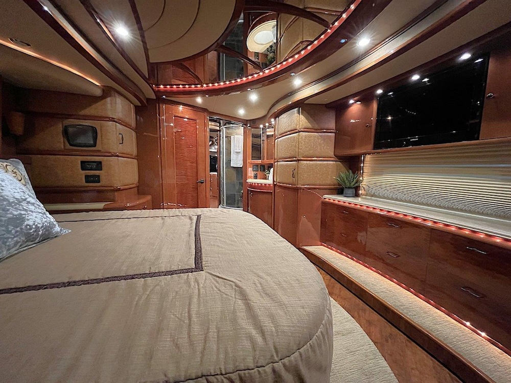 2011 Prevost Liberty H3-45 For Sale