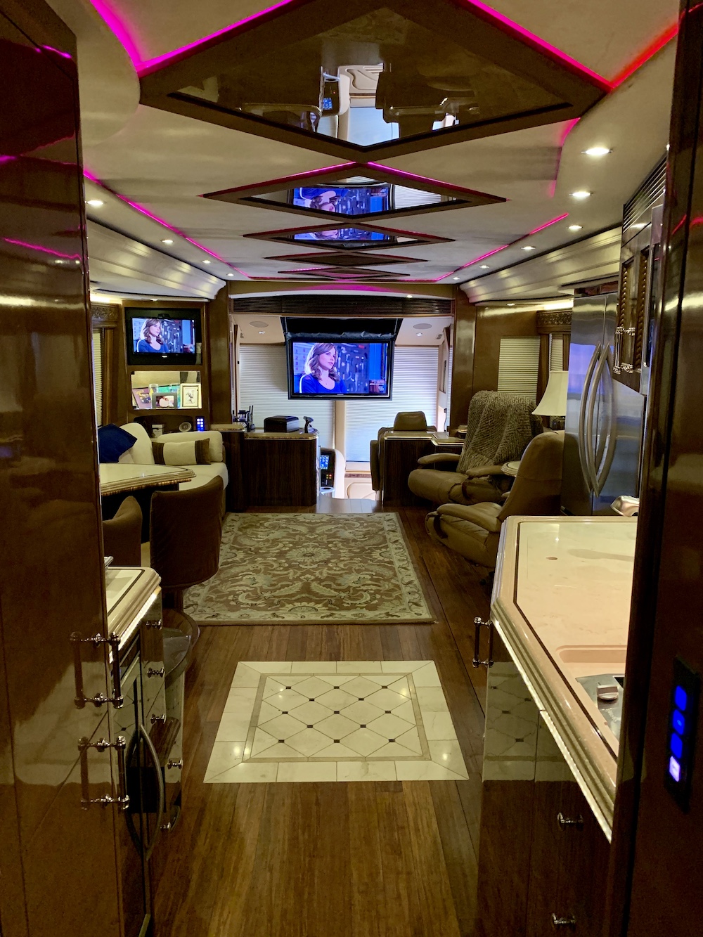 2011 Prevost Marathon H3-45 For Sale