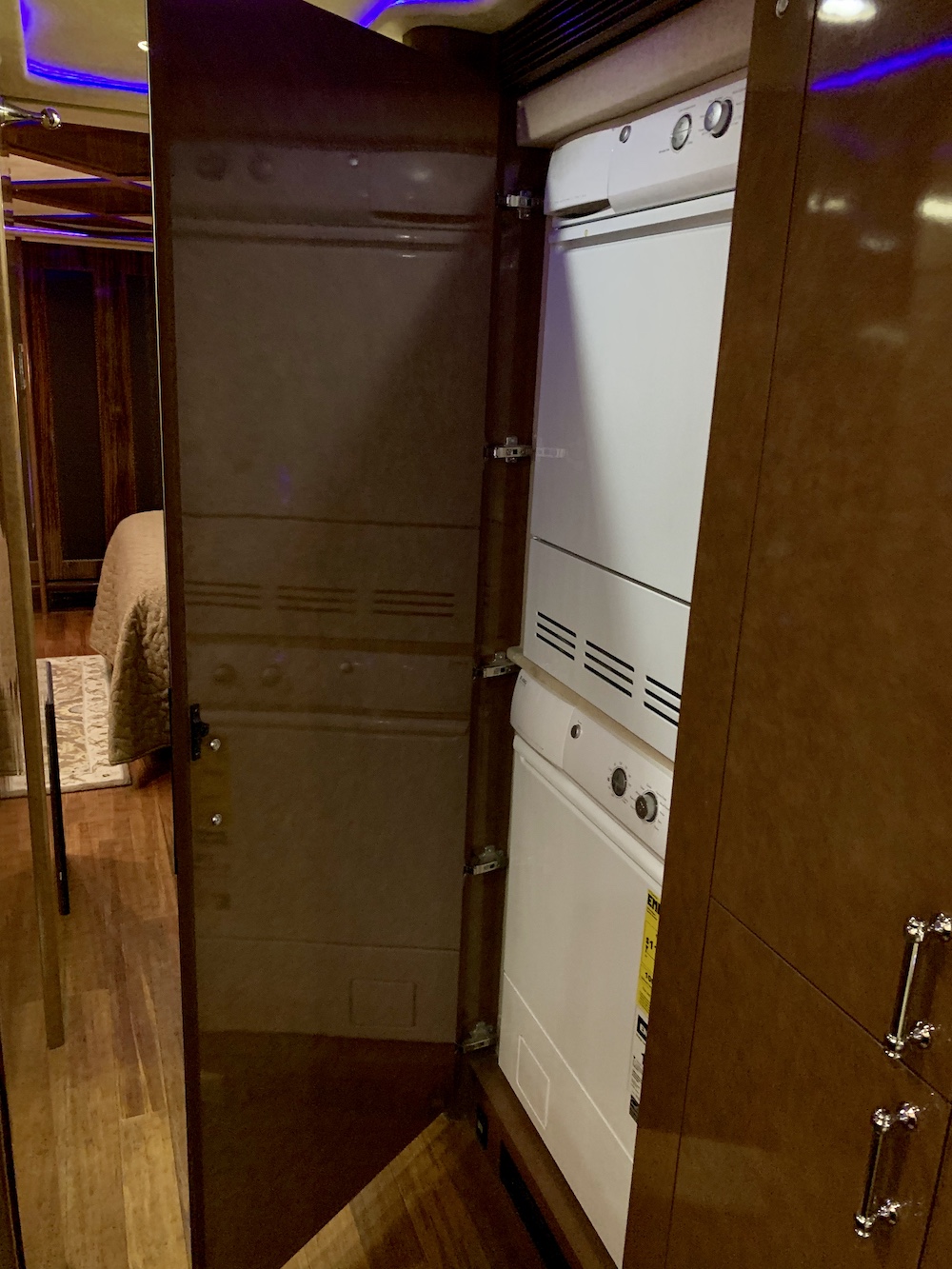 2011 Prevost Marathon H3-45 For Sale