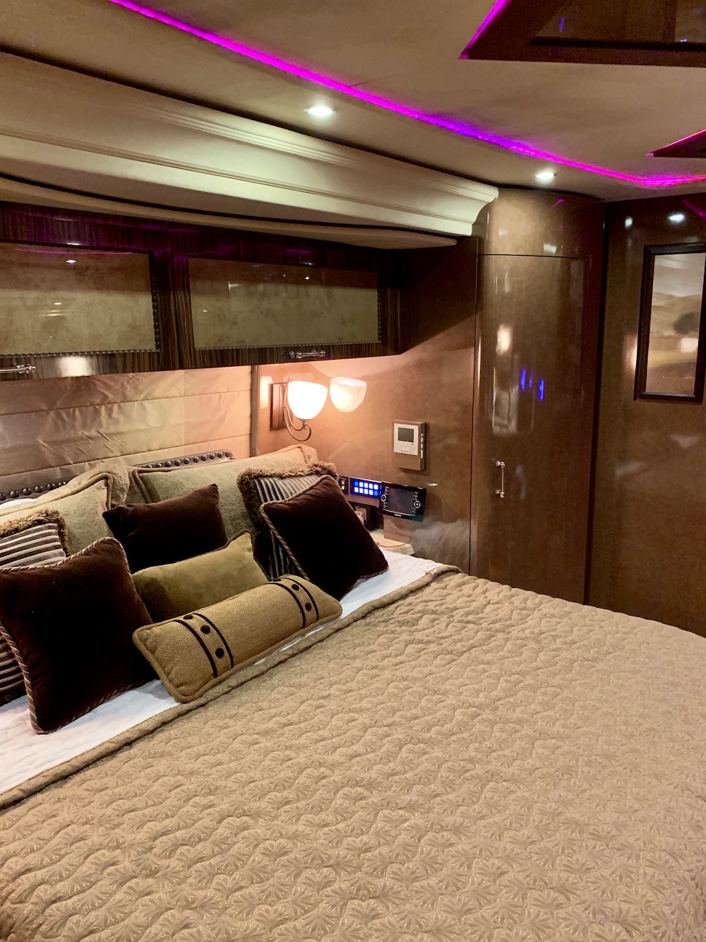 2011 Prevost Marathon H3-45 For Sale