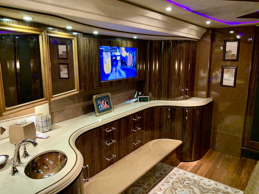 2011 Prevost Marathon H3-45 For Sale