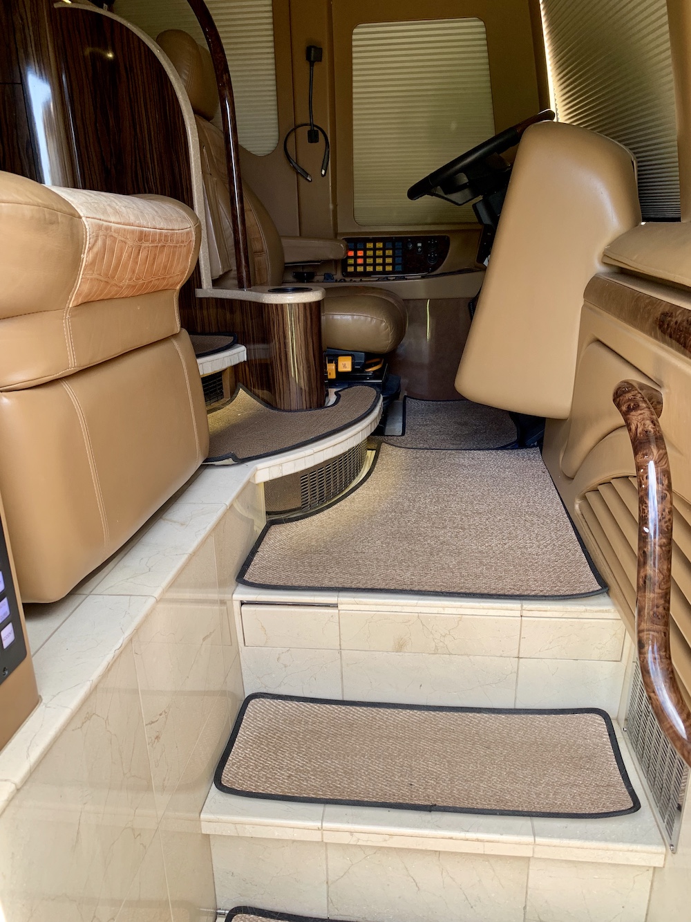 2011 Prevost Marathon H3-45 For Sale