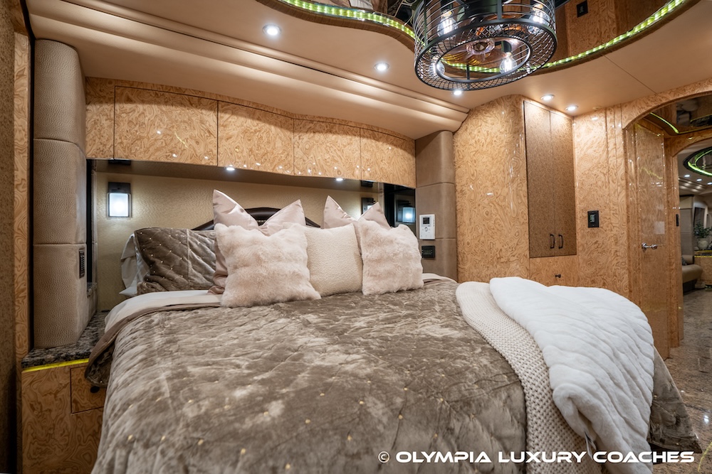 2011 Prevost Millennium H3-45 For Sale