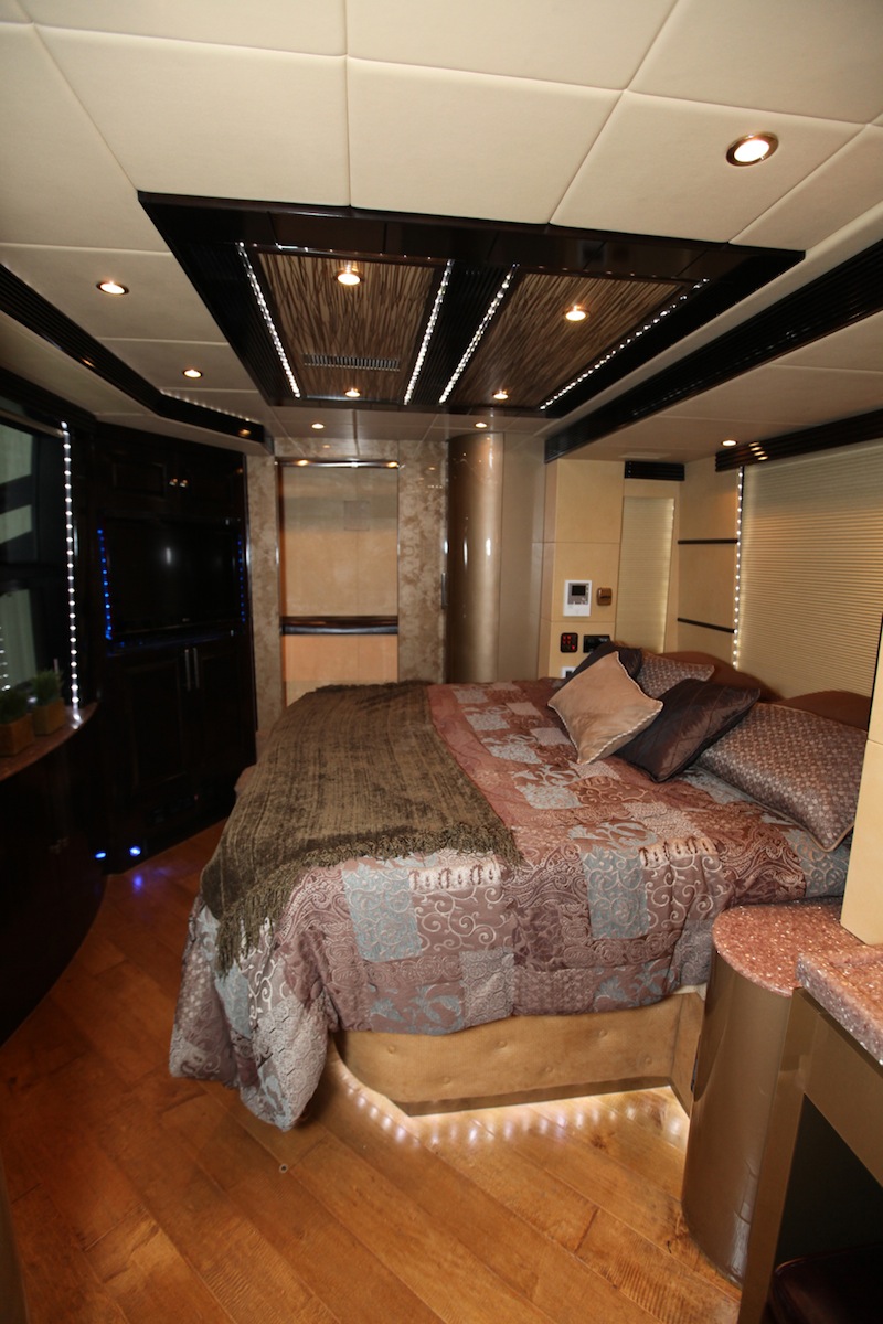 2011 Prevost Outlaw XLII For Sale