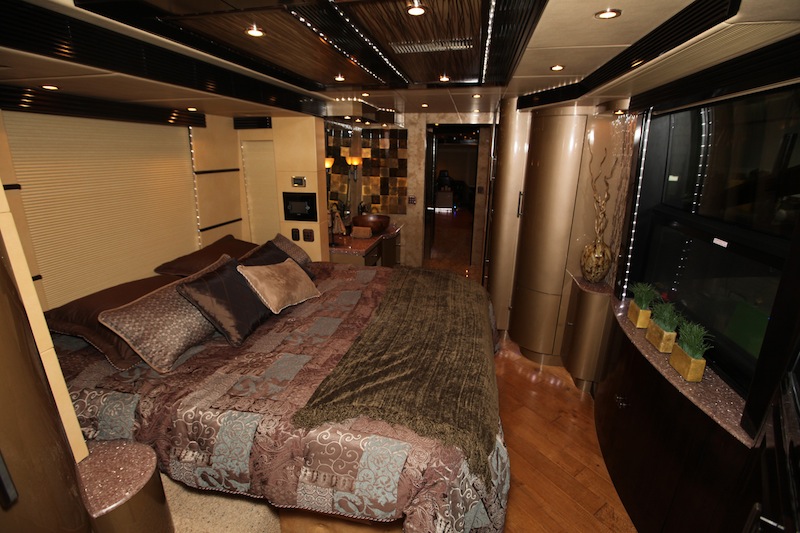 2011 Prevost Outlaw XLII For Sale