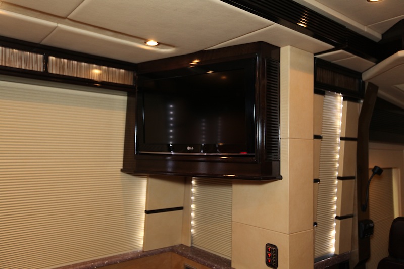 2011 Prevost Outlaw XLII For Sale