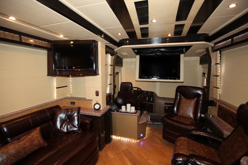 2011 Prevost Outlaw XLII For Sale