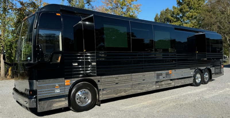 2011 Prevost Superior XLII For Sale