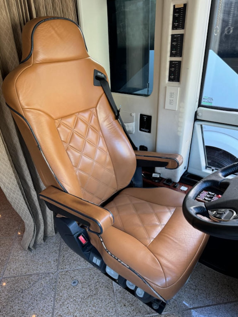 2011 Prevost Superior XLII For Sale