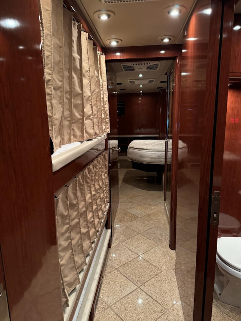 2011 Prevost Superior XLII For Sale