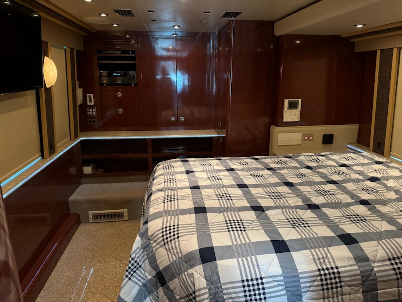 2011 Prevost Superior XLII For Sale