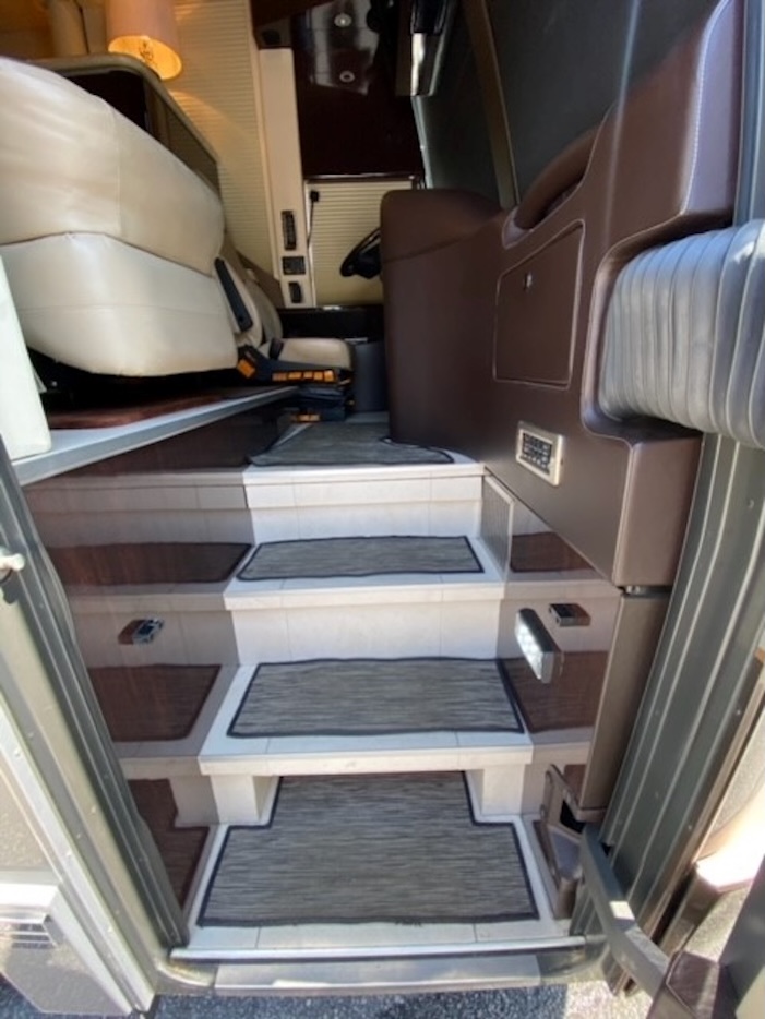 2012 Prevost Featherlite  H3-45 For Sale