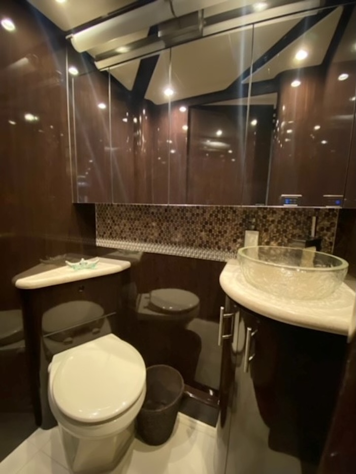 2012 Prevost Featherlite  H3-45 For Sale