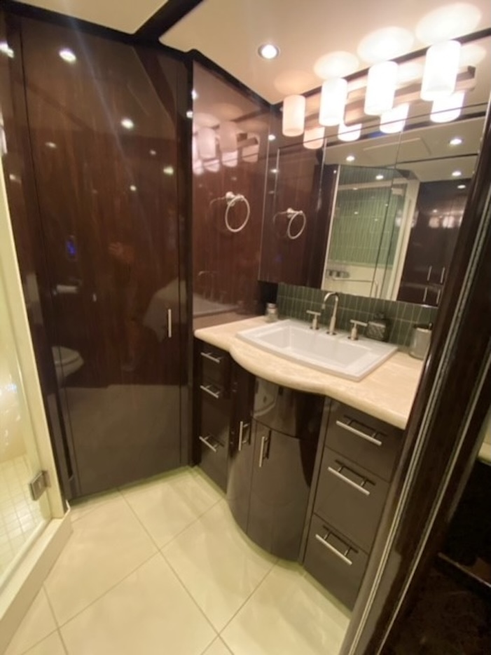 2012 Prevost Featherlite  H3-45 For Sale