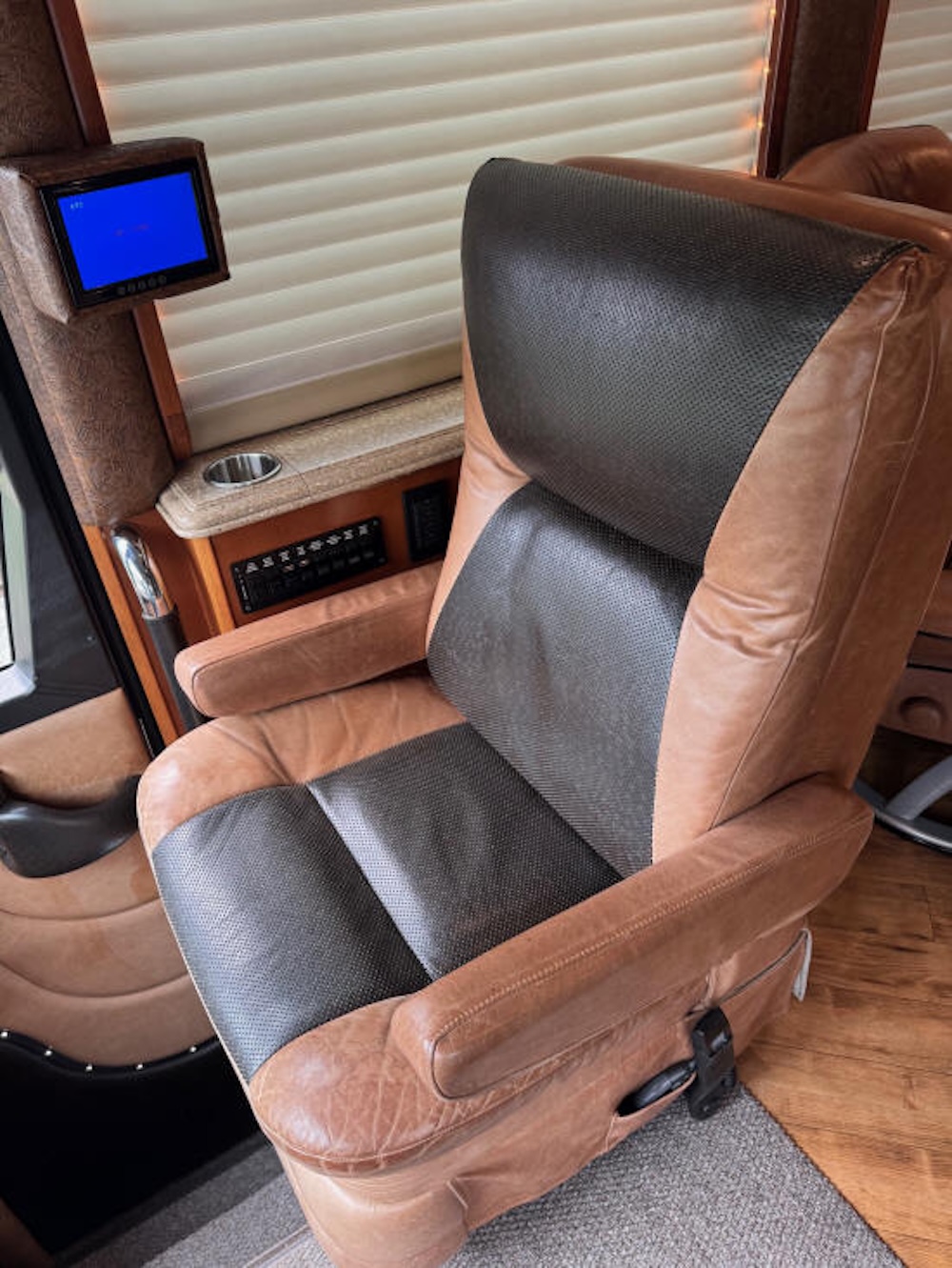 2012 Prevost Liberty XLII For Sale