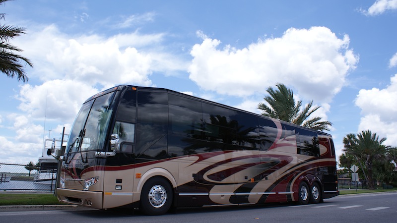 2013 Prevost Millennium H3-45